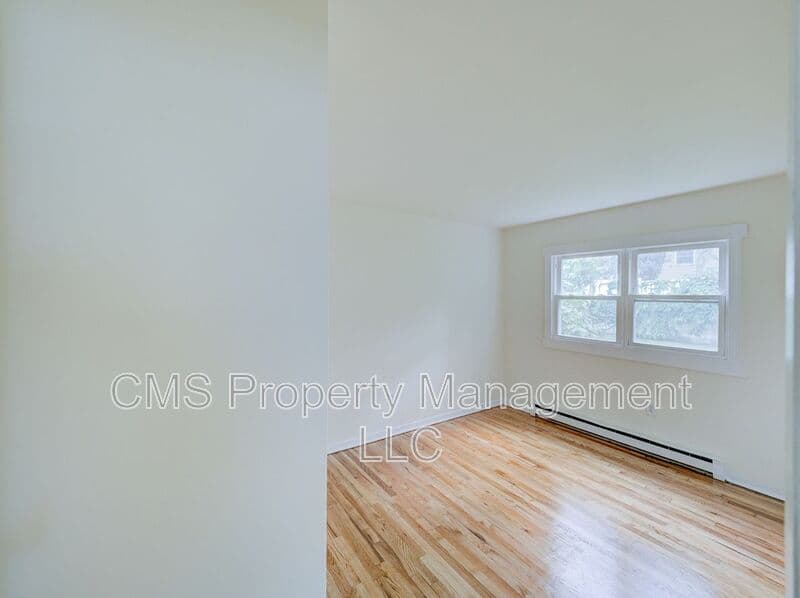 Vauxhall Condo: 287 Montclair Avenue