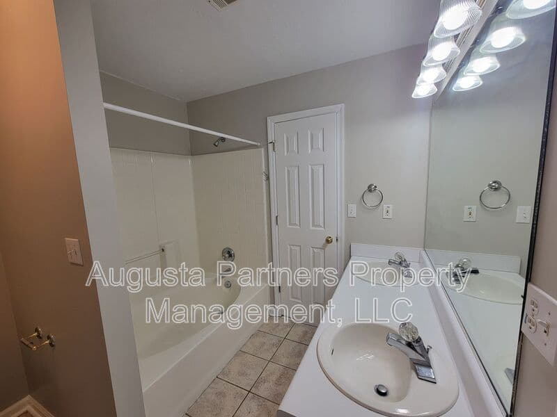 Evans House: 117 Palmer Ct
