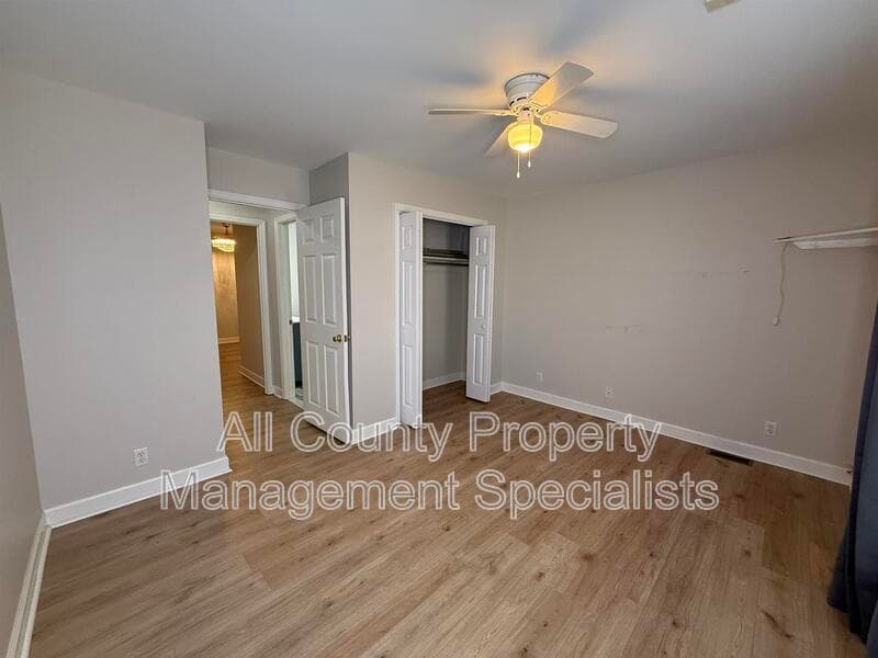 Camden House: 29 Benttree Ln