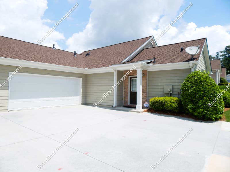 Grayson House: 308 Gable Brook Dr