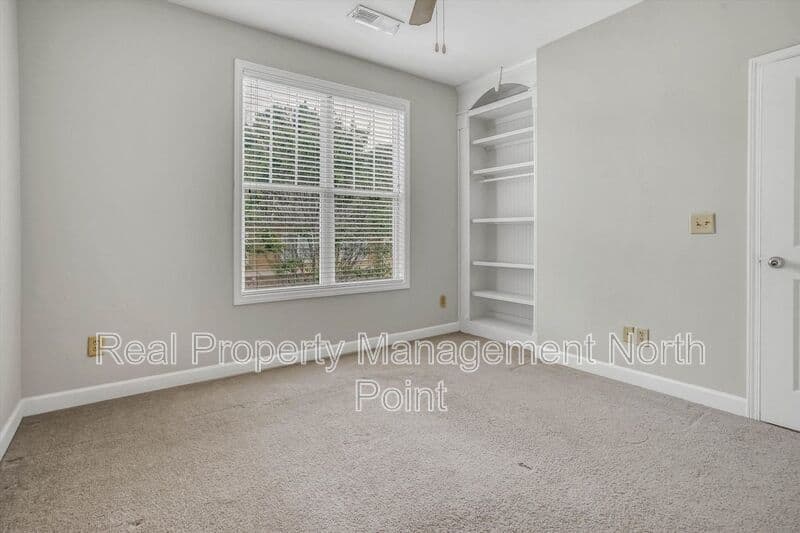Decatur House: 3026 Eltham Pl