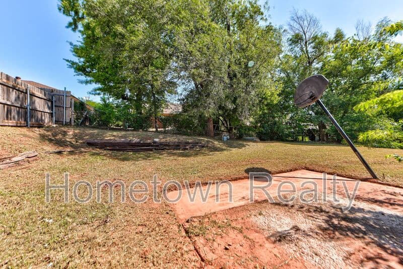Oklahoma City House: 1109 NE 5th Terrace
