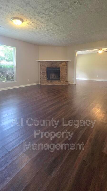 Ellenwood House: 4419 Flakes Mill Road