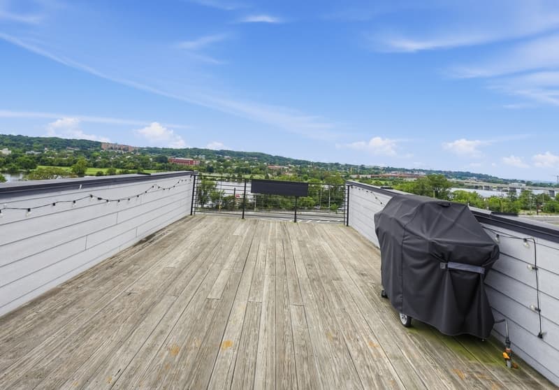 Washington House: 1515 K Street Southeast