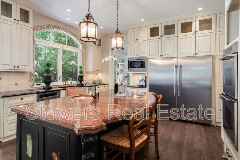 Danville House: 4482 Deer Ridge Rd