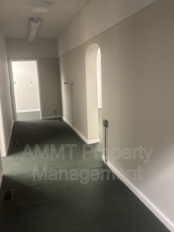 Vinton House: 114 East 4th Street - Suite A