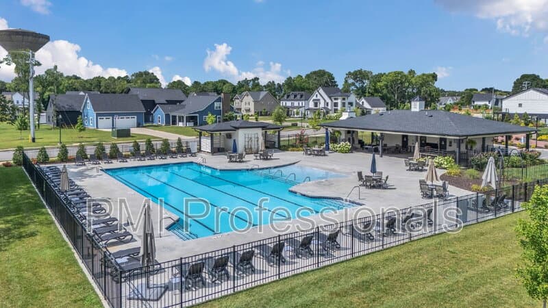 Murfreesboro Townhome: 2132 Gracie Bug Loop