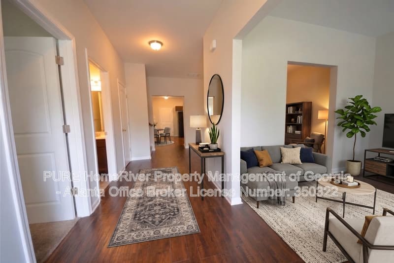 Mcdonough House: 554 Tulip Ln