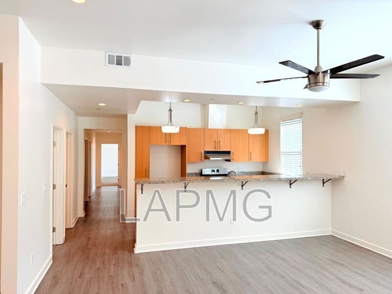 Van Nuys House: 6428 Woodley Avenue