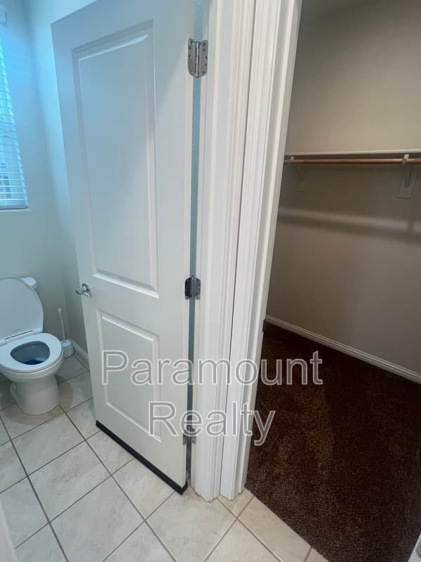 Brentwood House: 385 Savannah Way