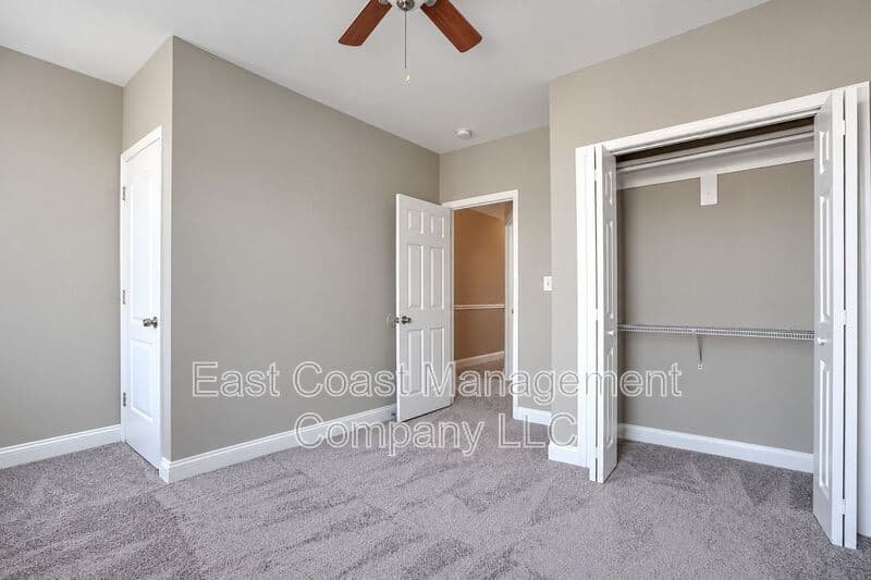 Baltimore House: 1120 N Lakewood Ave