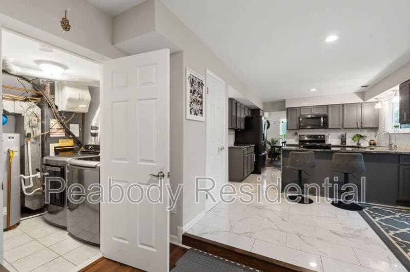 Herndon House: 509 Alabama Dr