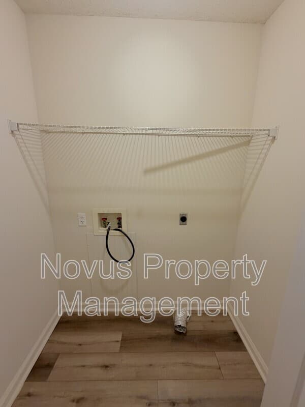 Villa Rica House: 81 Abbotsford Drive
