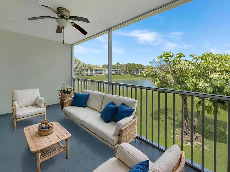 POMPANO BEACH Condo: 3641 Oaks Clubhouse Drive