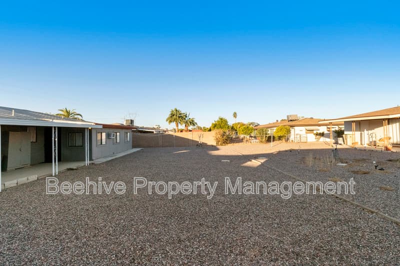 Mesa House: 5328 E Decatur St