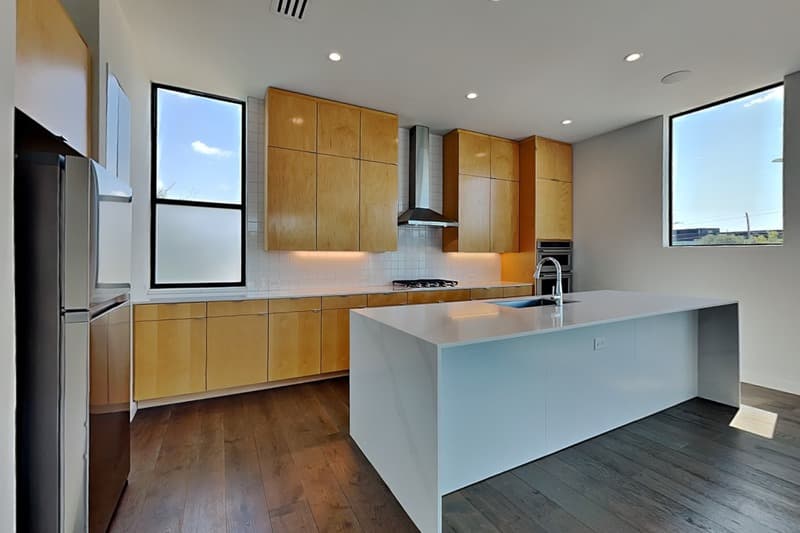 Dallas House: 103 Forest Star Dr