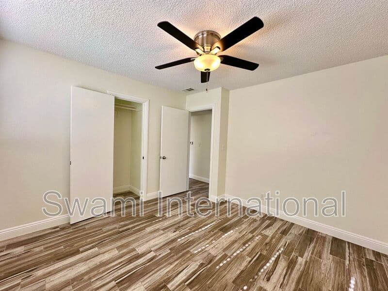 Lomita House: 25530 Oak St.
