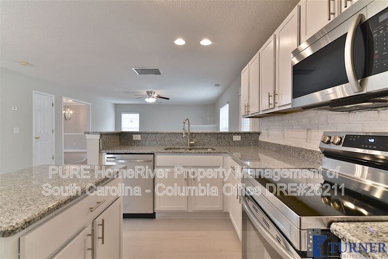 Chapin House: 125 Baltic Ct