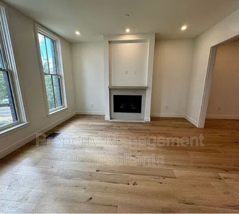 Huntsville Townhome: 230 Washington Street Northeast
