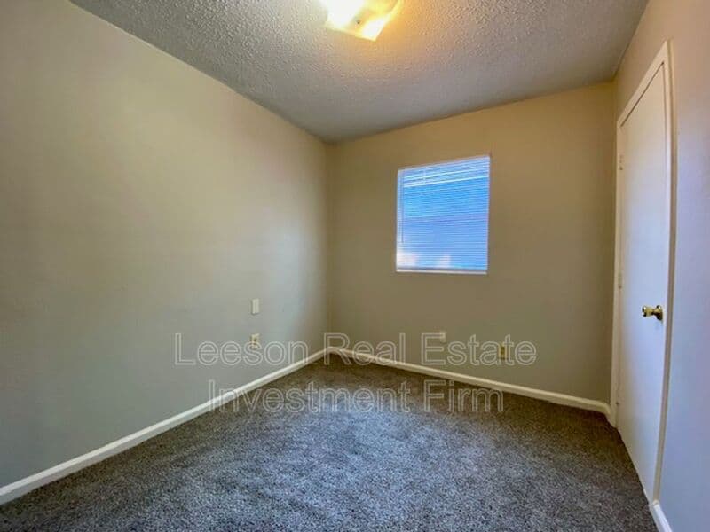 Shreveport House: 3071 Pouncey Lane