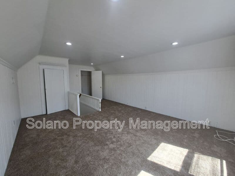 Vacaville Condo: 534 West St.