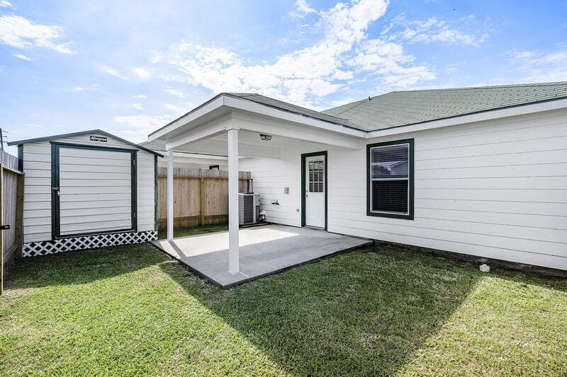 Dickinson Condo: 5139 Caicos Calle