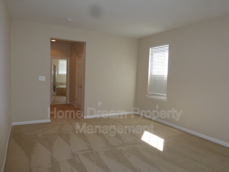 Fredericksburg House: 1407 Graham Drive