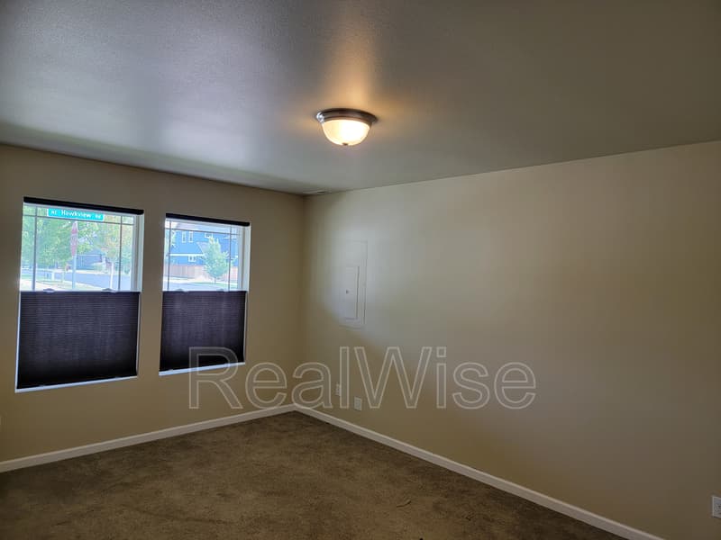 Bend House: 62727 Hawkview Rd