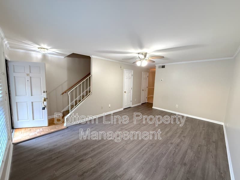 Charlotte Townhome: 2336 Kenmore Ave