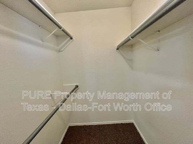 Burleson House: 824 Blue Ridge Drive