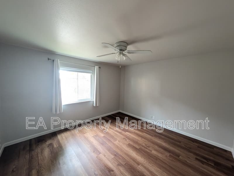Albuquerque House: 1601 Pennsylvania St NE