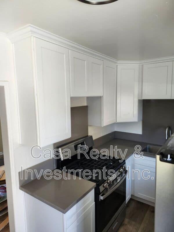 Compton House: 2123 E Piru Street