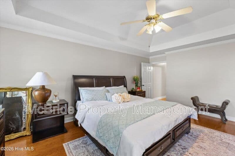 Evans House: 5105 Windmill Place