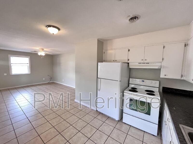 Fayetteville Condo: 15 W Martin Luther King Jr Blvd