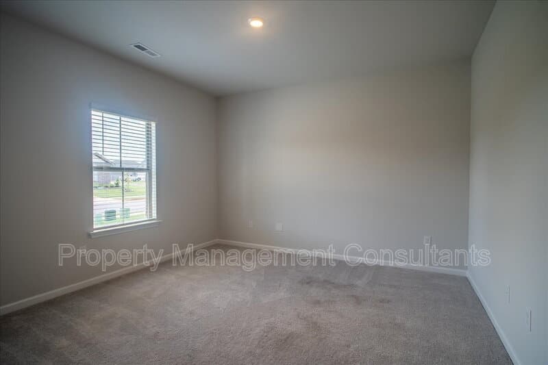 Huntsville House: 154 Lillian Farms Boulevard