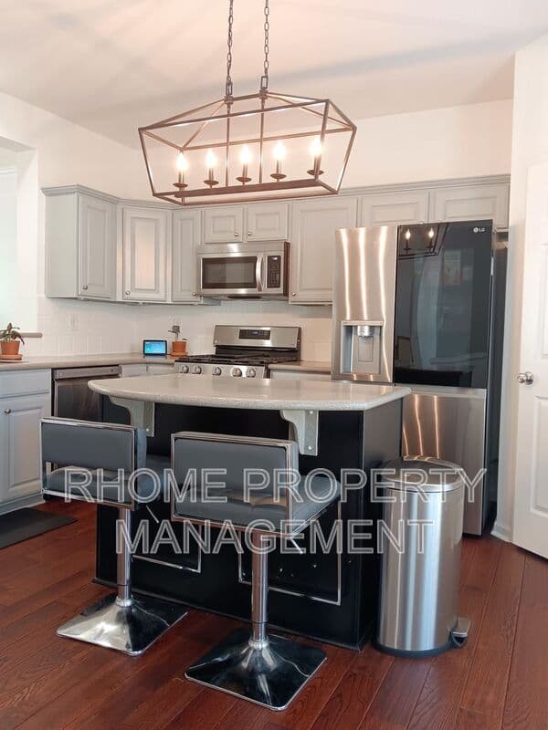 Atlanta House: 4859 Payson Terrace SE