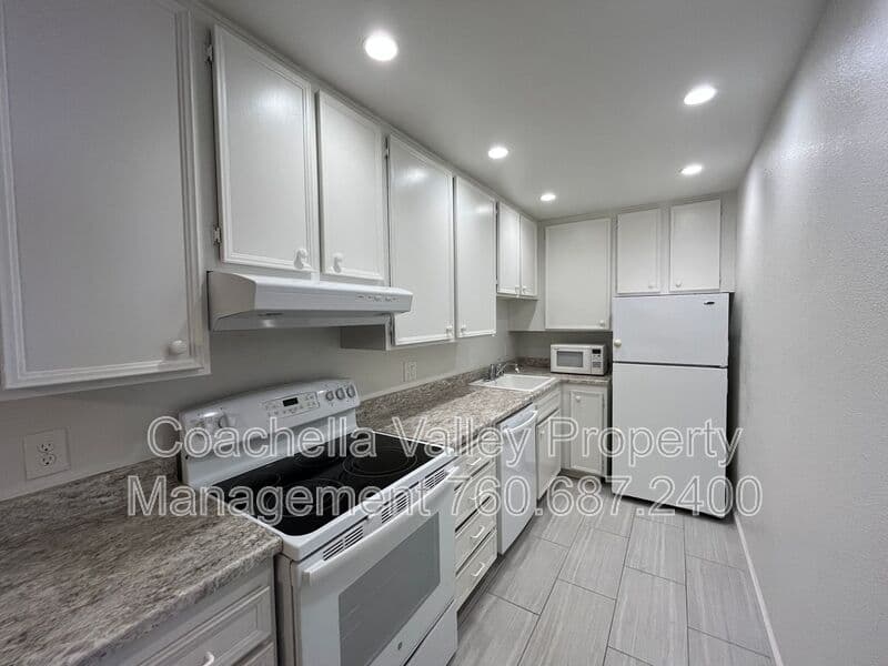 Palm Springs House: 2800 N Los Felices Cir W