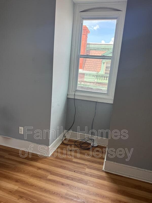 Philadelphia Apartment: 1432 N Broad St