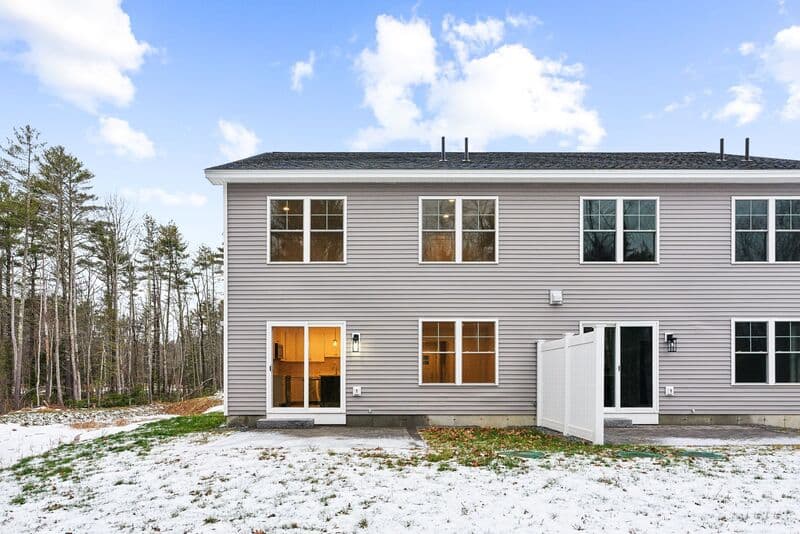 Wells Townhome: 42 Foliage Way