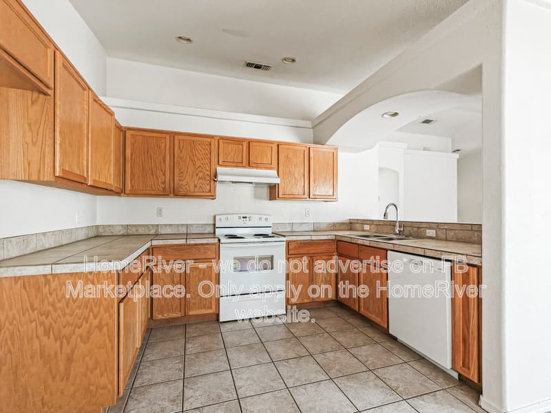 Lake Havasu City House: 141 Mescal Loop