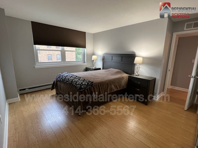 Milwaukee Condo: 1707 N Prospect Avenue