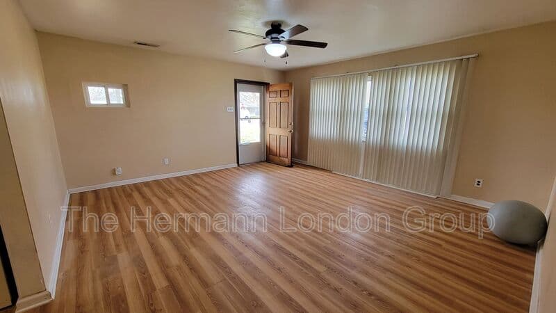 Saint Louis House: 4204 Beauty Lane