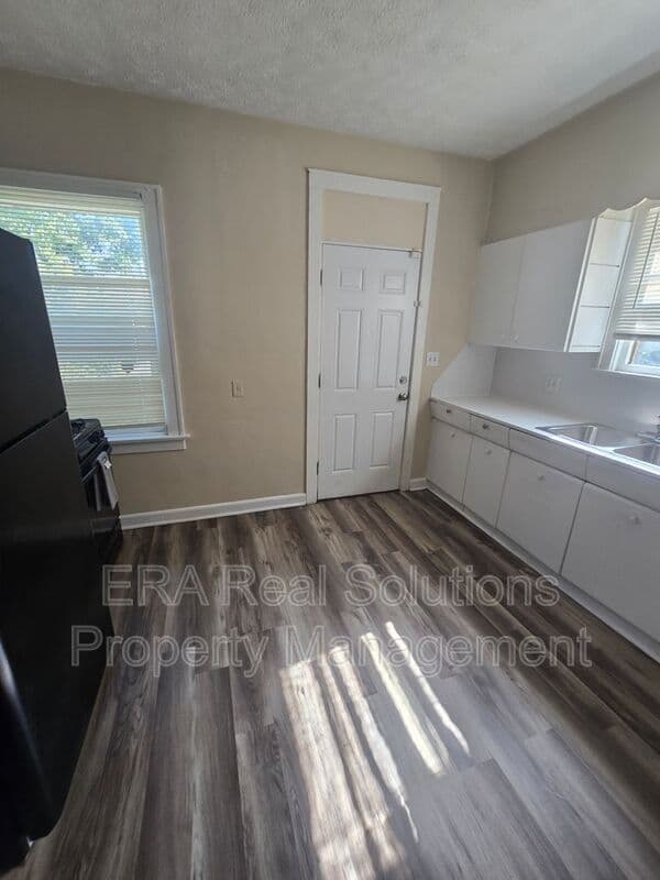 Columbus Condo: 52 N Ogden Rd