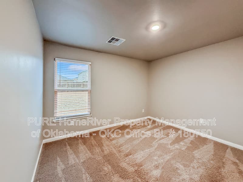 El Reno House: 1609 Vermilion Ln