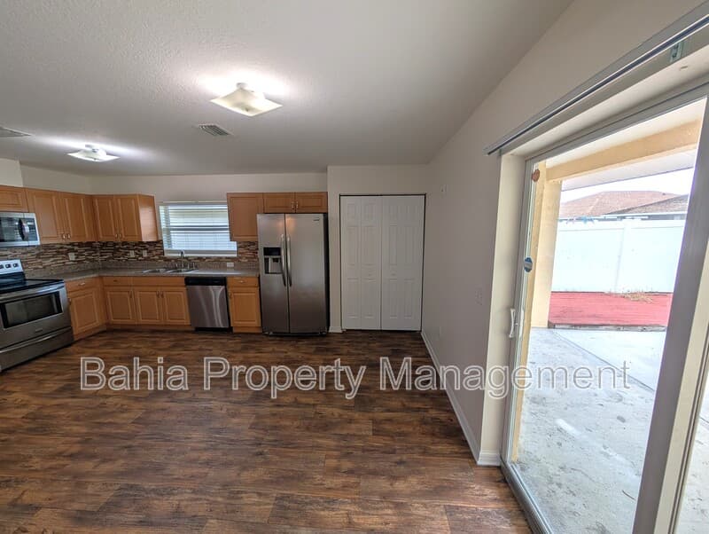 Ruskin House: 1122 Shared Passion St