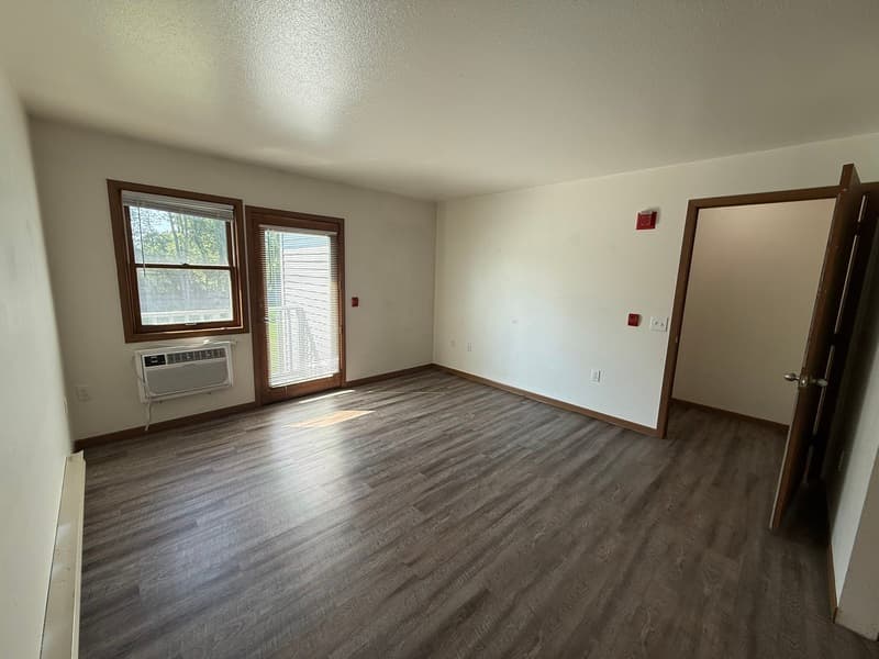 Oconto Condo: 120-130 Memorial Drive - G