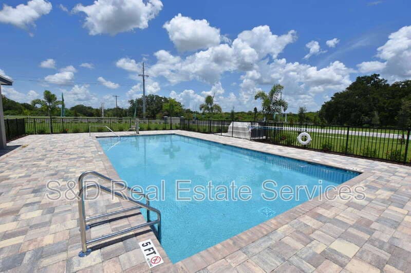 Lakeland House: 3913 Academia Ave.