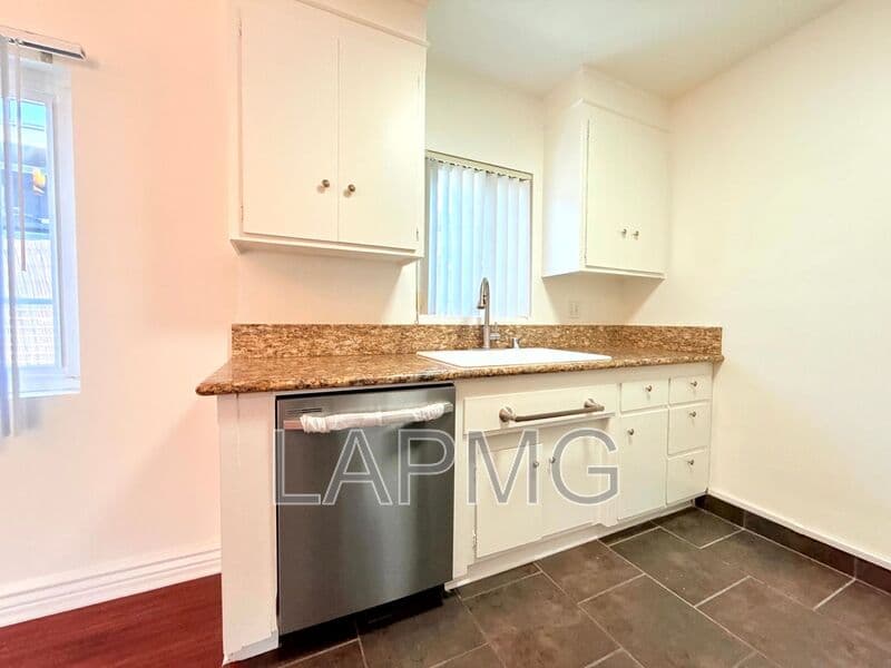 West Hollywood House: 8130 Norton Ave.