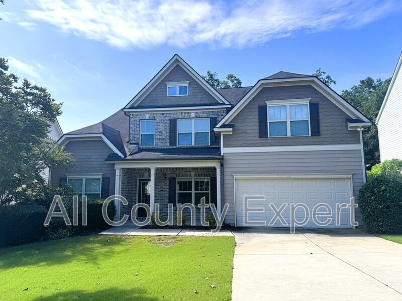 Cumming House: 4215 Hopewell Manor Drive