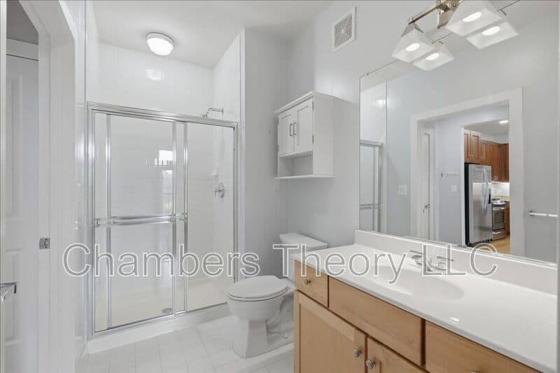 Arlington Condo: 2200 N Westmoreland St
